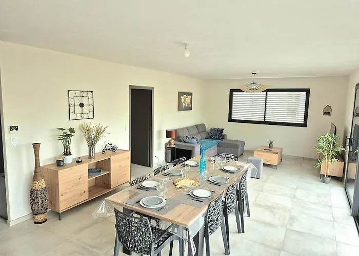 Maison 6/8 Pers Proche Puy Du Fou بيت ضيافة 3*